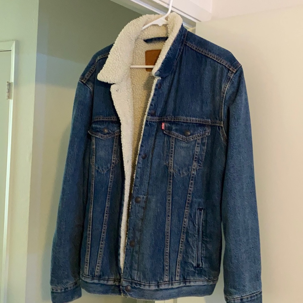 Levi’s Men Xl Sherpa Lined trucker jacket